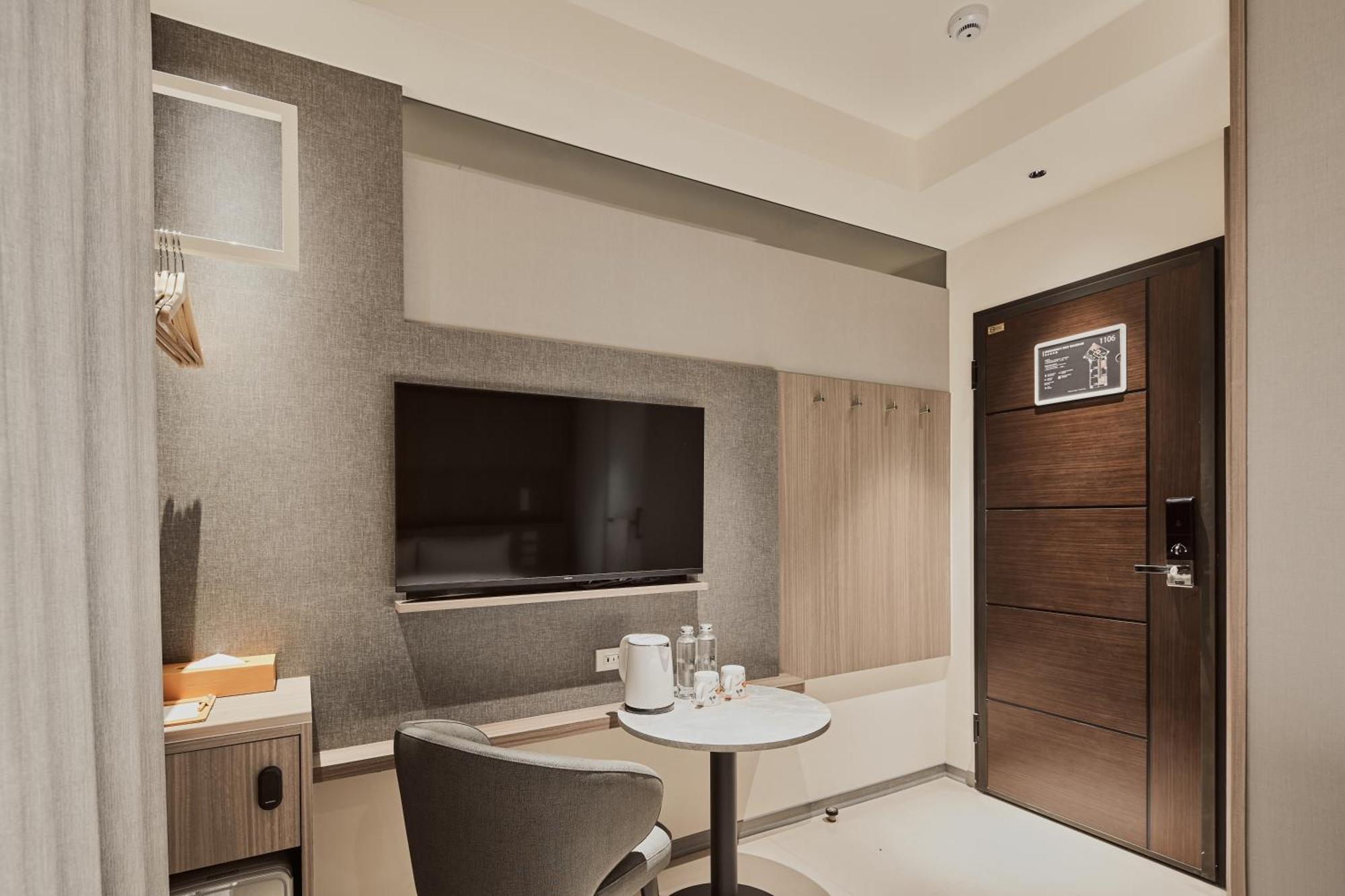 Orange Hotel -Hanzhong, Тайбэй Экстерьер фото
